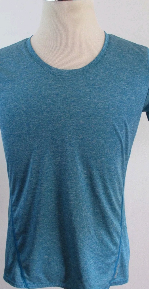 Reebok lightweight athletic short sleeve top